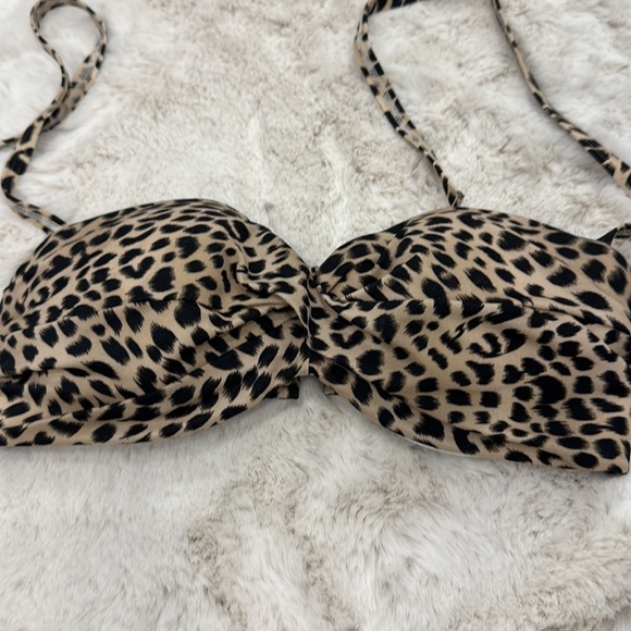 Victoria’s Secret cheetah bikini top - Picture 2 of 5